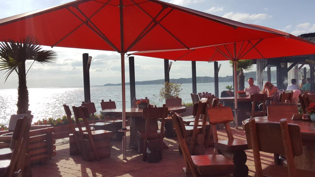 Terrassenwohnung "Gartenblick" - Haffresidenz Garz  Bagian luar foto
